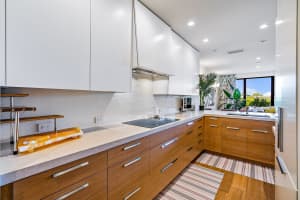 2275 S Ocean Blvd, Palm Beach, FL 33480, Sold 10/27/20