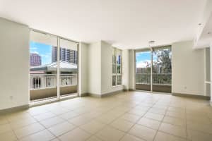 480 Hibiscus St, West Palm Beach, FL 33401, Sold 03/11/21