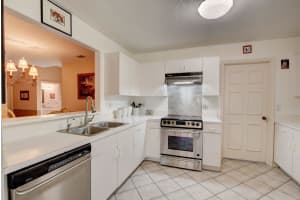 6176 Lansdowne Cir, Boynton Beach, FL 33472, Sold 10/15/20