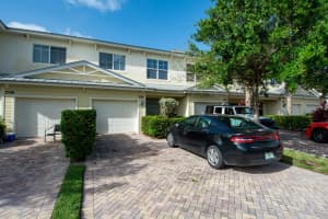 2536 Creekside Dr, Fort Pierce, FL 34981, Sold 10/16/20