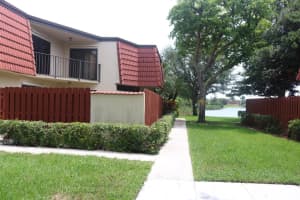 3915 Victoria Dr, West Palm Beach, FL 33406, Sold 10/01/20