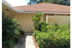 4 S Lakeshore Dr, Hypoluxo, FL 33462, Sold 09/22/20