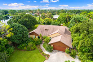 2944 NE Loquat Ln, Jensen Beach, FL 34957, Sold 10/20/20