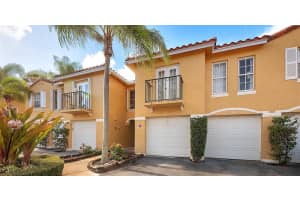 1040 Lake Shore Dr, Lake Park, FL 33403, Sold 02/26/21