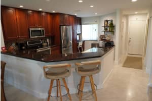 6037 Old Court Rd, Boca Raton, FL 33433, Sold 12/04/20