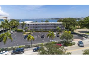 311 E Ocean Ave, Lantana, FL 33462, Sold 11/06/20