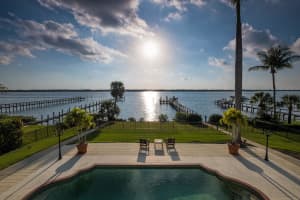 2362 NW Bay Colony Ct, Stuart, FL 34994, Sold 08/31/20