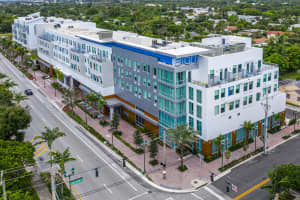 236 SE 5th Ave, Delray Beach, FL 33484, Sold 12/14/20