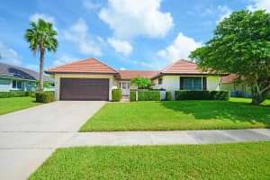 10483 Greentrail Dr N, Boynton Beach, FL 33436, Sold 12/02/20