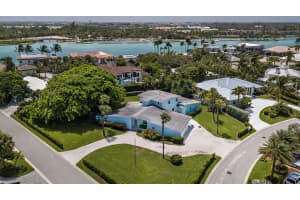 138 Beacon Ln, Jupiter, FL 33469, Sold 10/15/20