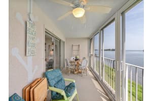 5926 River Run Dr, Sebastian, FL 32958, Sold 03/09/21