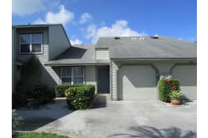 3289 NE Holly Creek Dr, Jensen Beach, FL 34957, Sold 10/12/20