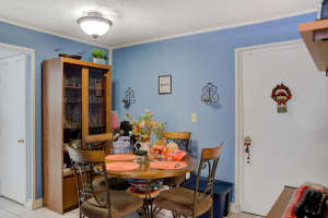 470 NW 20th St, Boca Raton, FL 33431, Sold 10/26/20