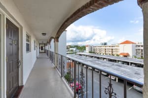 21 Yacht Club Dr, North Palm Beach, FL 33408, Sold 10/13/20