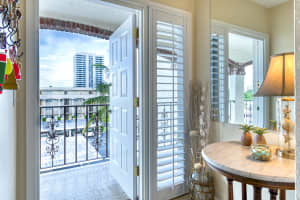 21 Yacht Club Dr, North Palm Beach, FL 33408, Sold 10/13/20