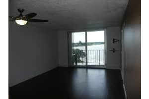 480 Executive Center Dr #4g, West Palm Beach, FL 33401, Sold 11/30/20