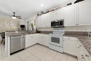 115 Las Brisas Cir, Hypoluxo, FL 33462, Sold 12/22/20