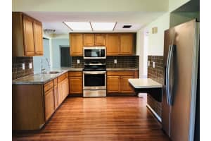 899 NW 7th St, Boca Raton, FL 33486, Sold 12/02/20