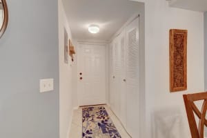 214 Villa Cir, Boynton Beach, FL 33435, Sold 10/29/20