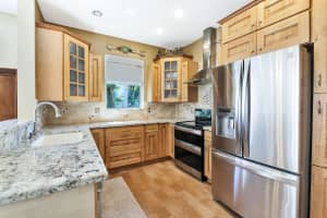 210 River Bluff Ln, Royal Palm Beach, FL 33411, Sold 10/29/20