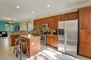 2850 S Oasis Dr, Boynton Beach, FL 33426, Sold 10/05/20