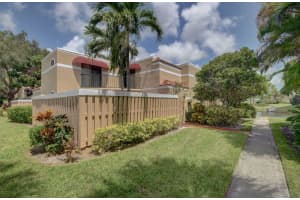4175 Village Dr, Delray Beach, FL 33445, Sold 10/16/20