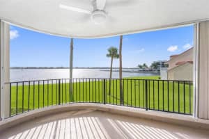 8200 Lakeshore Dr, Hypoluxo, FL 33462, Sold 04/01/21