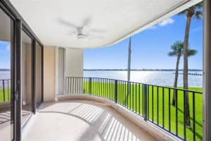 8200 Lakeshore Dr, Hypoluxo, FL 33462, Sold 04/01/21