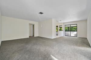 5023 Mirror Lakes Blvd, Boynton Beach, FL 33472, Sold 01/26/21