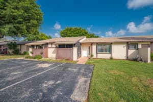 30 Mahoris Dr, Royal Palm Beach, FL 33411, Sold 11/02/20