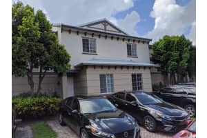 2021 Island Dr, West Palm Beach, FL 33404, Sold 11/19/20