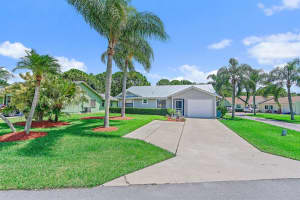 4118 SE Peppertree St, Stuart, FL 34997, Sold 10/21/20