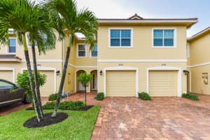 672 SW Glen Crest Way, Stuart, FL 34997, Sold 11/25/20