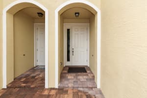 672 SW Glen Crest Way, Stuart, FL 34997, Sold 11/25/20