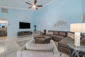5549 Grande Palm Cir, Delray Beach, FL 33484, Sold 11/02/20