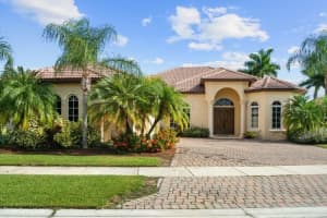 812 SW St Julien Ct, Port St. Lucie, FL 34986, Sold 12/08/20