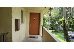 5530 N Lakewood Cir, Margate, FL 33063, Sold 12/21/20
