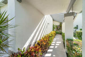 4856 Boxwood Cir, Boynton Beach, FL 33436, Sold 10/21/20
