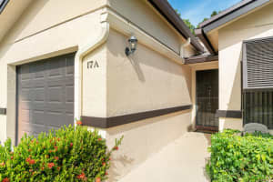 17 Ridge Pointe Dr, Boynton Beach, FL 33435, Sold 11/11/20