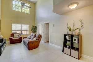 233 City View Dr, Fort Lauderdale, FL 33311, Sold 11/24/20