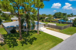 1107 NW 13th St, Stuart, FL 34994, Sold 02/05/21