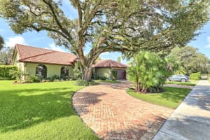 1070 NW 8th St, Boca Raton, FL 33486, Sold 11/27/20