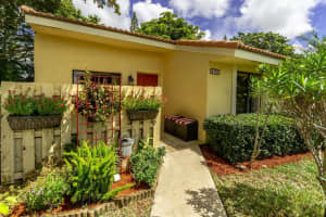 MLS# R10654567, Boca Raton, Florida 33433