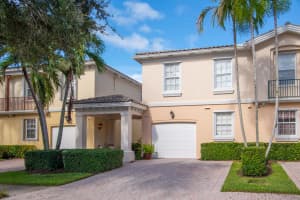 437 Capistrano Dr, Palm Beach Gardens, FL 33410, Sold 12/22/20