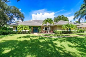 18457 SE Heritage Oaks Ln, Tequesta, FL 33469, Sold 01/08/21