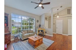 440 29th Ct SW, Vero Beach, FL 32968, Sold 11/02/20