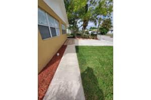 1273 W 23rd St, Riviera Beach, FL 33404, Sold 11/18/20
