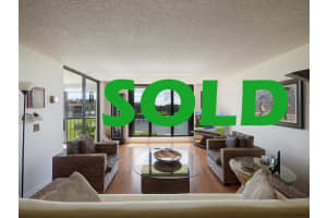 5380 Woodland Lakes Dr, Palm Beach Gardens, FL 33418, Sold 10/28/20