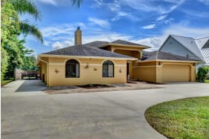 5304 Canal Dr, Lake Worth, FL 33463, Sold 10/21/20