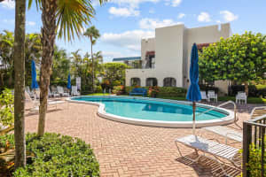 200 S Ocean Blvd a120, Delray Beach, FL 33483, Sold 11/06/20